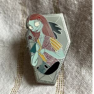 Sally Nightmare Before Christmas Disney Trading Mystery Pin 2008